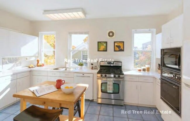 property at 1000 Memorial Dr