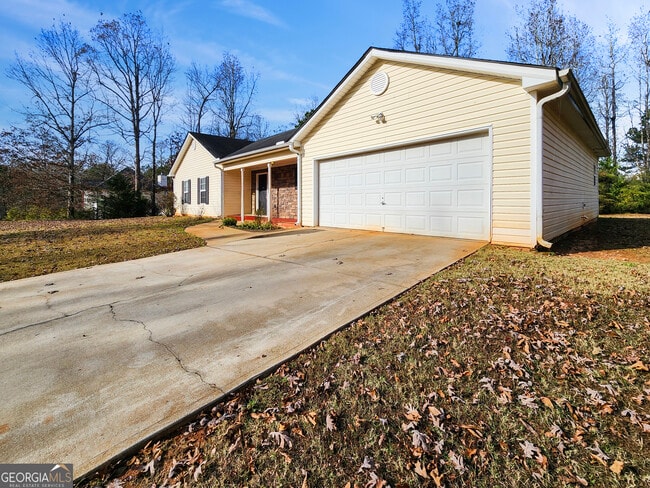 25 Haywood Ct in Covington, GA - Building Photo - Building Photo