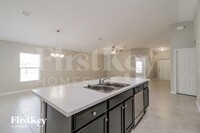 355 Collings St SE in Palm Bay, FL - Building Photo - Building Photo