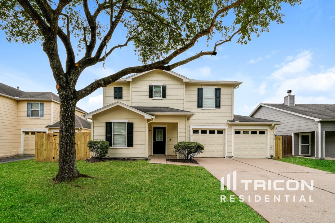 4119 Fairhope Oak St in Pasadena, TX - Building Photo