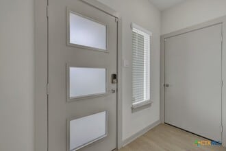 1312 Plymouth St in San Marcos, TX - Building Photo - Building Photo