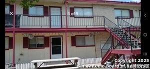 1455 Hillcrest Dr in San Antonio, TX - Building Photo