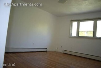 19 Hunting St-Unit -# 1 in Cambridge, MA - Building Photo - Building Photo