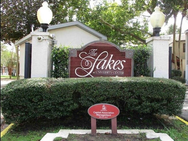 property at 1315 Airport Dr