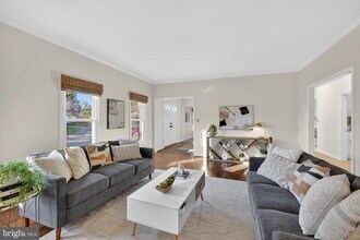 1905 47th St NW in Washington, DC - Building Photo - Building Photo