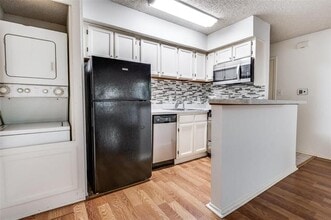 2311 Basil Dr in Arlington, TX - Building Photo - Building Photo