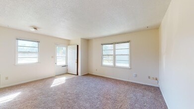 1107 28th St in Ames, IA - Building Photo - Building Photo