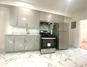 8279 164th Pl, Unit 1 in Jamaica, NY - Building Photo - Building Photo