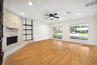 2007 Shadow Bend Dr in Houston, TX - Building Photo - Building Photo