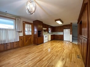 963 Torrence Dr in Springfield, OH - Building Photo - Building Photo