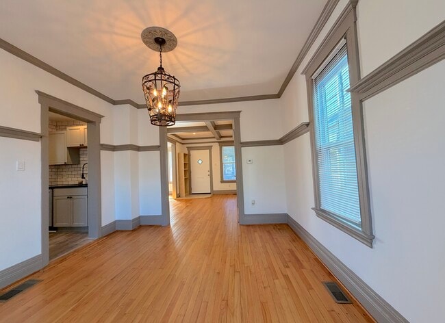 2426 Beals St in Detroit, MI - Building Photo - Building Photo