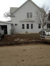 Hotel Berry Apartments in Velva, ND - Building Photo - Building Photo