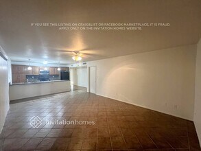 1904 E Greenway Dr in Tempe, AZ - Foto de edificio - Building Photo