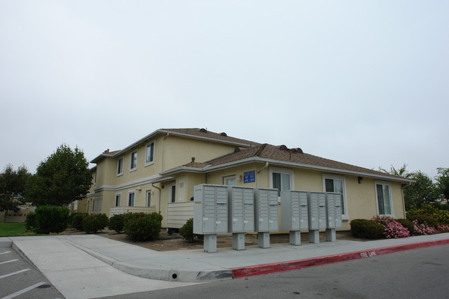 Salinas Bay Apartments in Salinas, CA - Building Photo - Building Photo