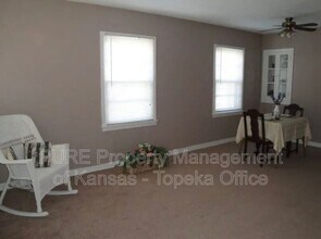 600 SW Warren Ave in Topeka, KS - Building Photo - Building Photo