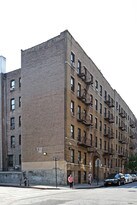 72-74 Ellwood St in New York, NY - Building Photo