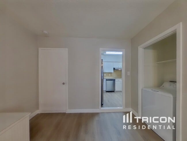 405 Darlene Ln in Arlington, TX - Building Photo - Building Photo