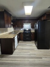 1001 N Bracewell Dr in Plant City, FL - Building Photo - Building Photo