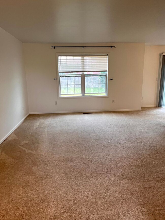 102 Virginia Way in Bozeman, MT - Building Photo - Building Photo