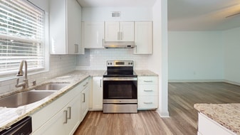 Bayshore Palms at Soho in Tampa, FL - Building Photo