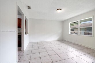 849 SW 9th Ct in Pompano Beach, FL - Building Photo - Building Photo