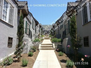 442 N Lake St in Los Angeles, CA - Building Photo - Building Photo