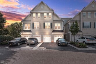 6 Tory Jack Terrace in South Bound Brook, NJ - Building Photo - Building Photo