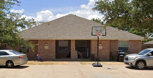 3616 Glenna Ct