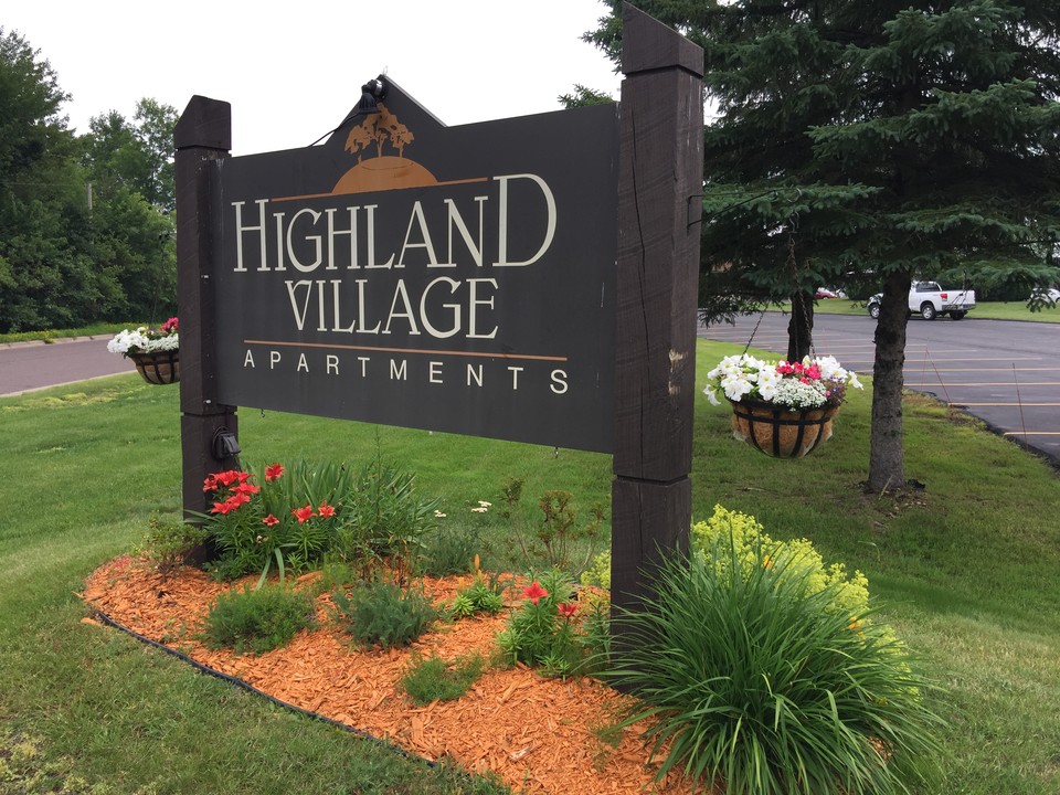 Highland Village Apartments Photo