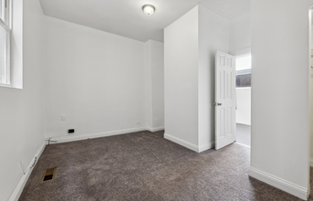 6346 S Saint Lawrence Ave in Chicago, IL - Building Photo - Building Photo