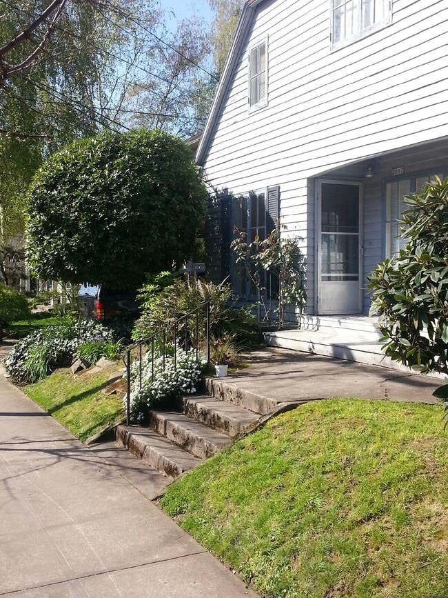 2017 NE 12th Ave