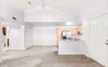 17161 Alva Rd in San Diego, CA - Building Photo - Building Photo