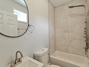 1404 N 21st St in Philadelphia, PA - Building Photo - Building Photo