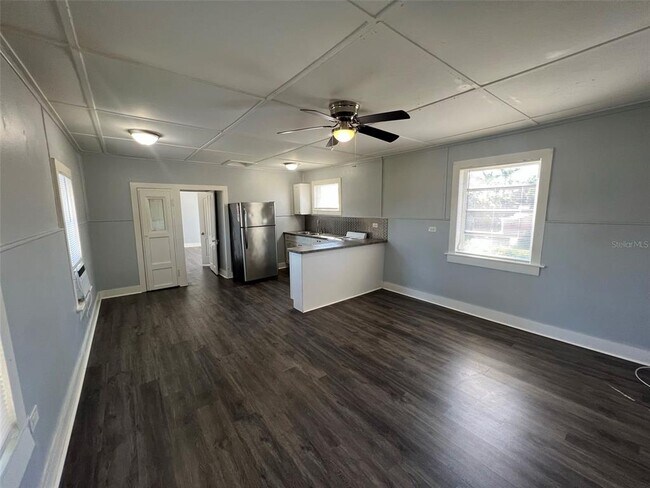 565 W Retta Esplanade-Unit -B in Punta Gorda, FL - Building Photo - Building Photo