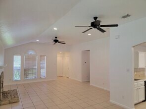 303 Lazy Ln in Montgomery, TX - Building Photo - Building Photo