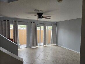 824 Padua Ln in Clearwater, FL - Building Photo - Building Photo