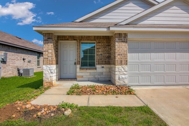 2439 Moraine Vly Dr in Spring, TX - Building Photo - Building Photo