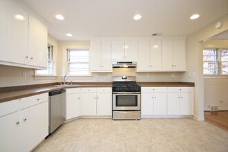 1401 Forest Ridge Rd in Charlottesville, VA - Building Photo - Building Photo