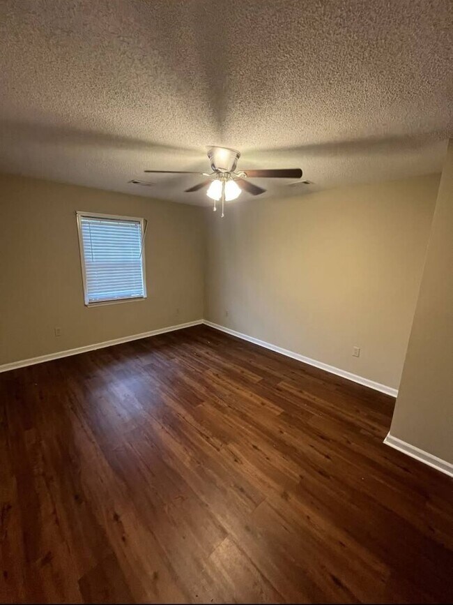 300 Jerriel St in Vidalia, GA - Foto de edificio - Building Photo