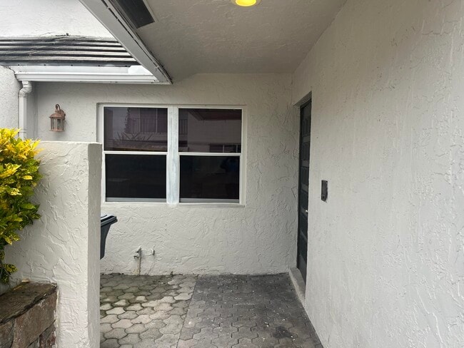 7420 Champagne Pl in Boca Raton, FL - Building Photo - Building Photo