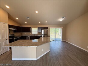 6129 Laurelwood Dr in Ft. Myers, FL - Building Photo - Building Photo