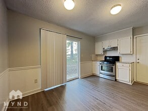 2394 Wine Ridge Dr in Birmingham, AL - Foto de edificio - Building Photo