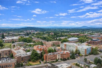 205 NW Kings Blvd in Corvallis, OR - Building Photo - Building Photo
