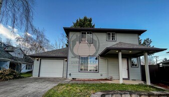 6682 Veranda Ct N in Keizer, OR - Building Photo