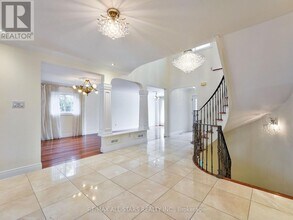 2227 Rodick Rd in Markham, ON - Building Photo - Building Photo