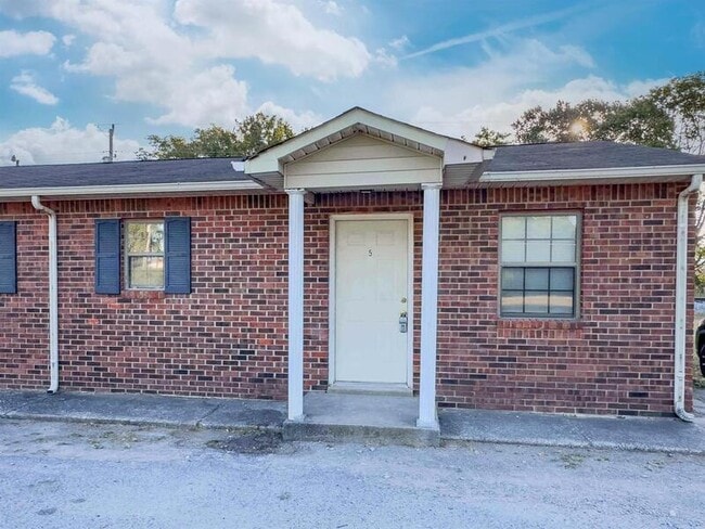 property at 5-405 Thompsonville Ln