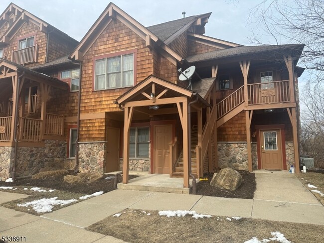 property at 7-12 Maple Cres