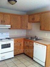 230 Highland Blvd in Shepherdsville, KY - Building Photo - Building Photo
