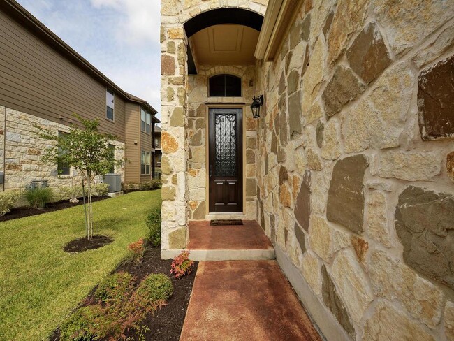 7320 Bandera Ranch Trail in Austin, TX - Building Photo - Building Photo