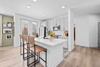 The Wrenley in Charlotte, NC - Building Photo - Building Photo